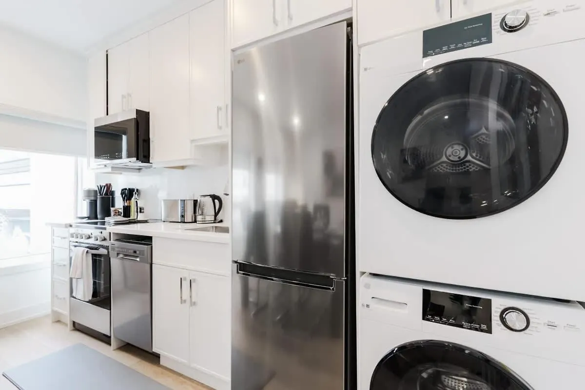 Hotel Spacious 3Br Suite For 10 W Patio Heart Of Toronto