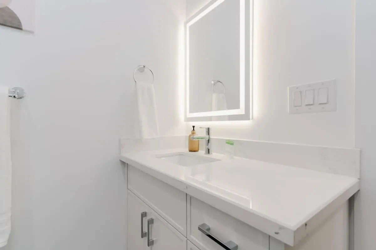 Spacious 3Br Suite For 10 W Patio Heart Of Toronto Hotel