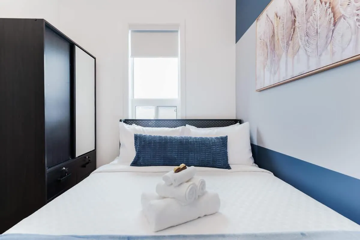 Spacious 3Br Suite For 10 W Patio Heart Of Toronto 0*,